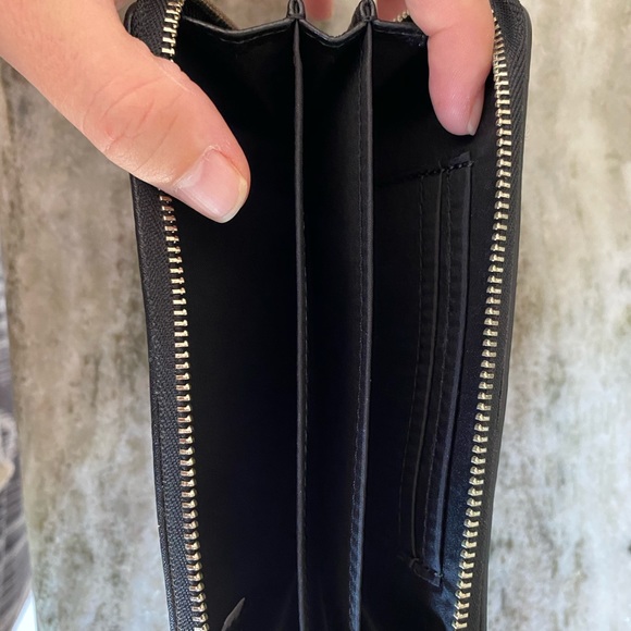 Coach wristlet - Picture 2 of 3